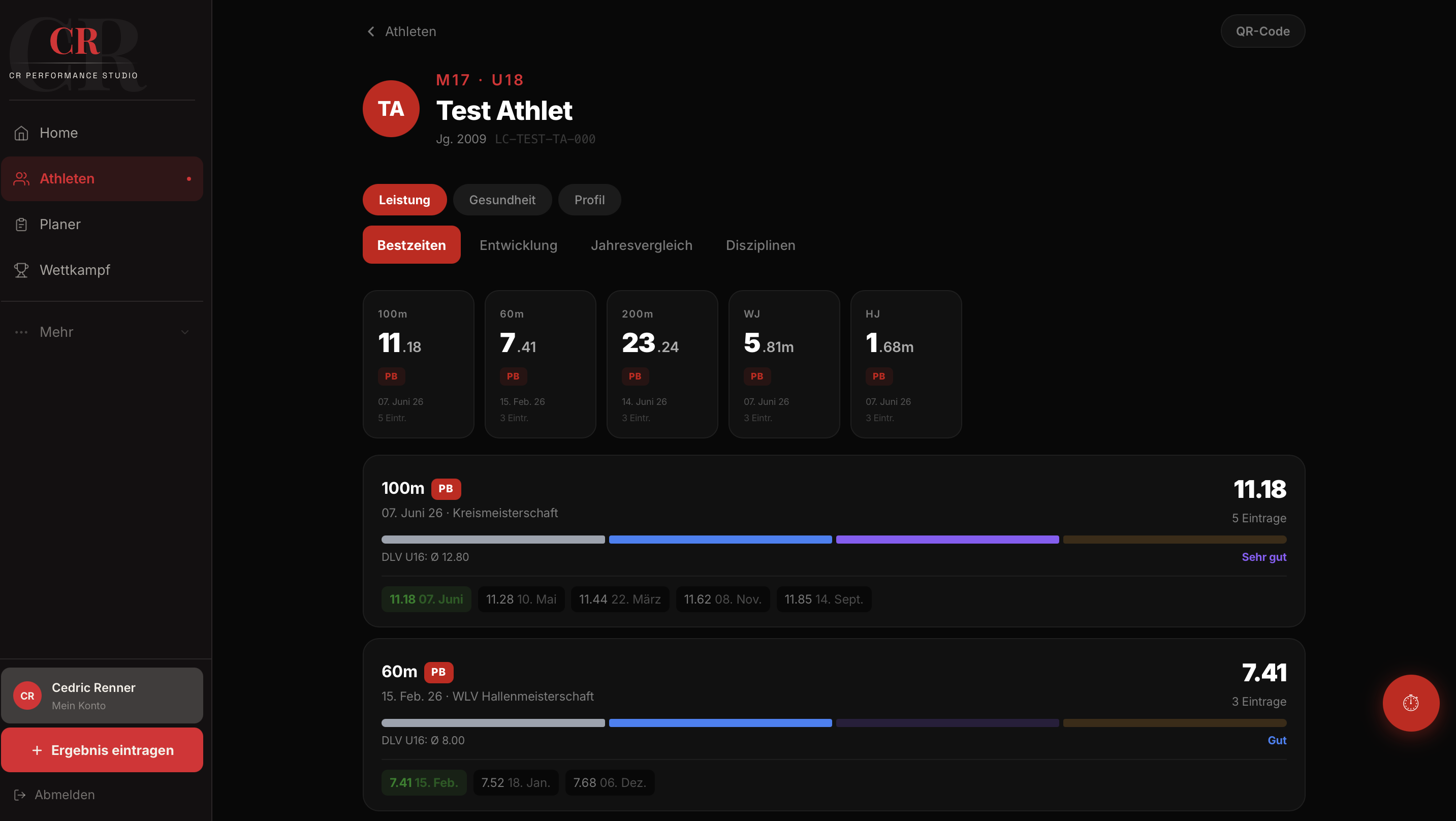 CR Performance Studio am Computer: Athletenprofil mit Bestzeiten und Saisonverlauf.
